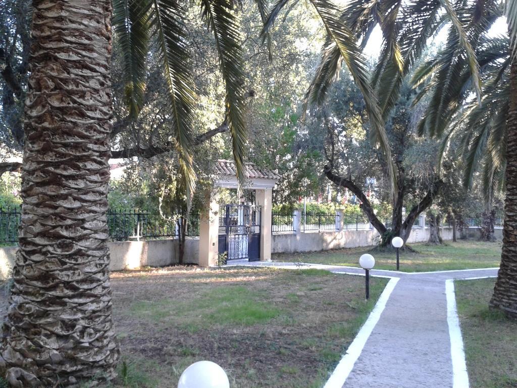 Villa Rododafni Roda  Exterior foto